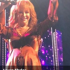 Meet your Posher, Laura